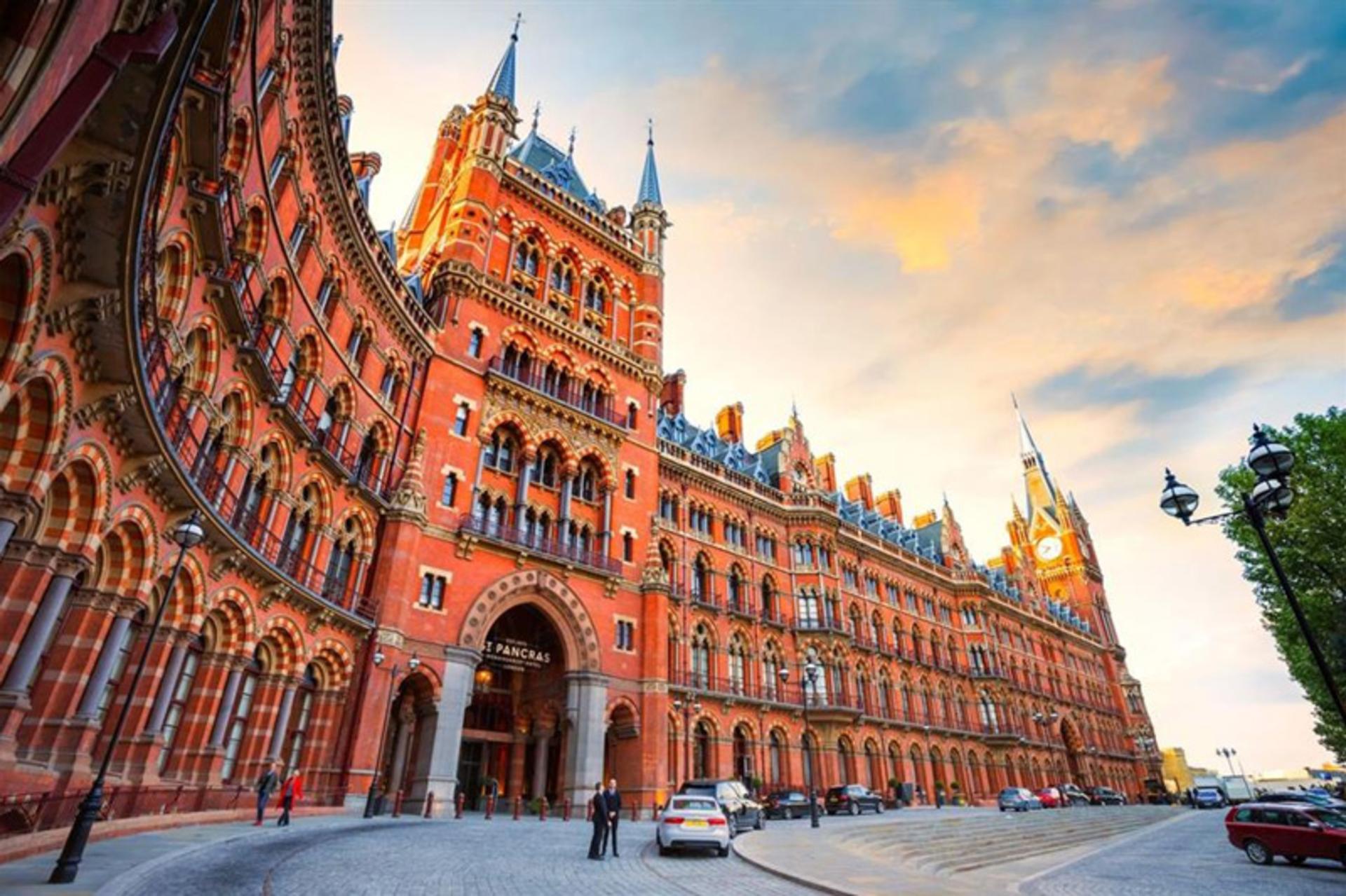 Photo of St. Pancress London Station