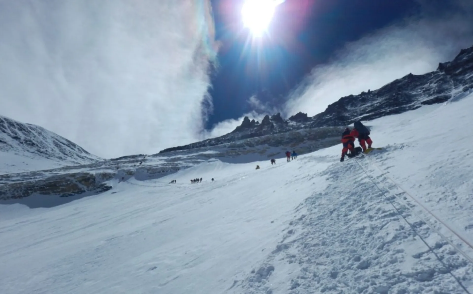 Climbers in Mou Everest