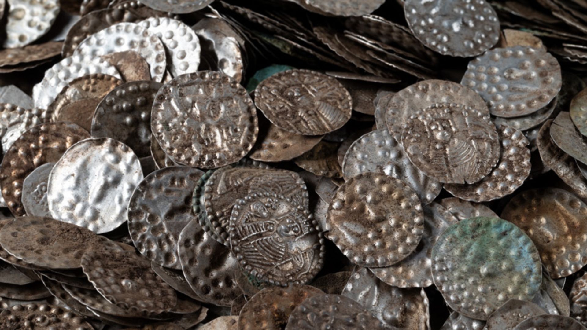 Discovering coins in Sweden