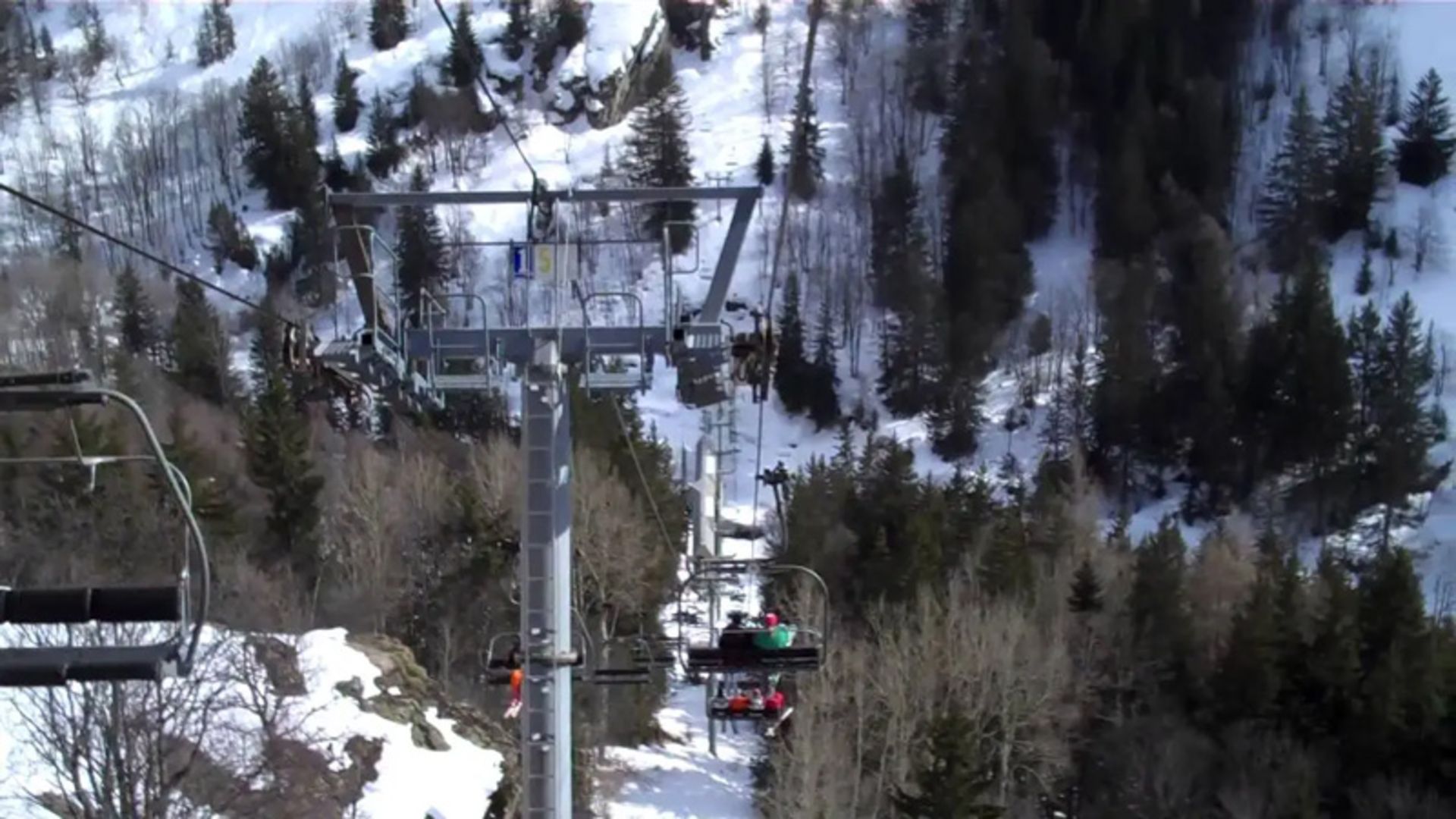Alpuris' ski lift in France