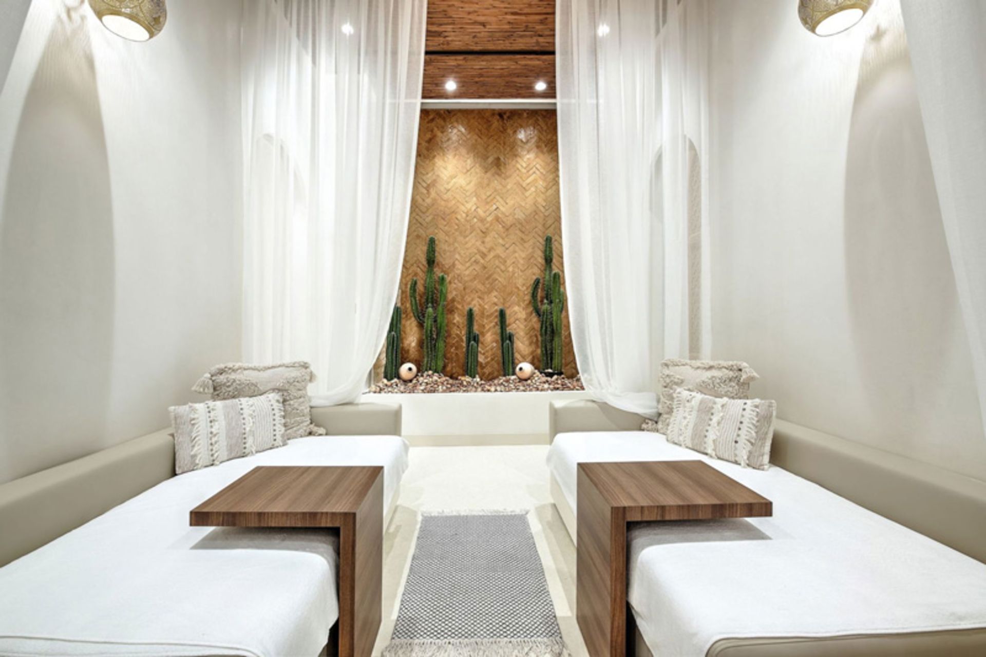 Massage beds at Izil Spa