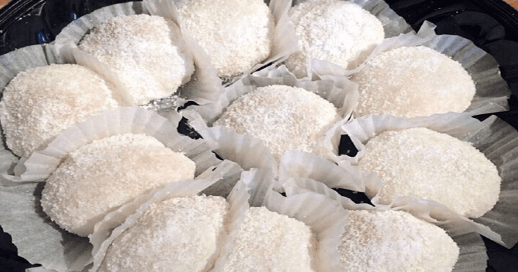 Coconut rice dumplings