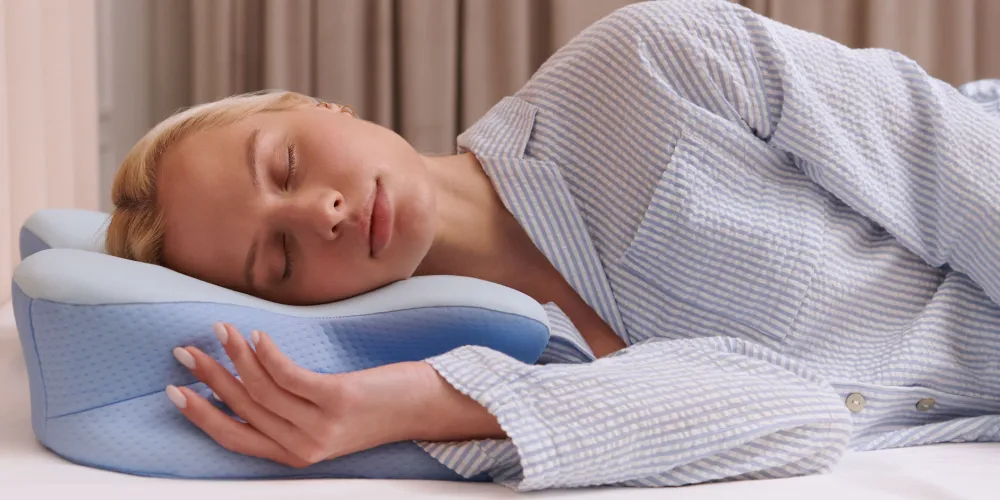 Your pillow is destroying your neck: Japan's top pain expert's shocking discovery - Diginoy