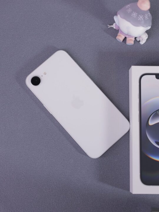 Even a $70 Xiaomi phone has a smoother display than the upcoming iPhone 17e - DigiNews