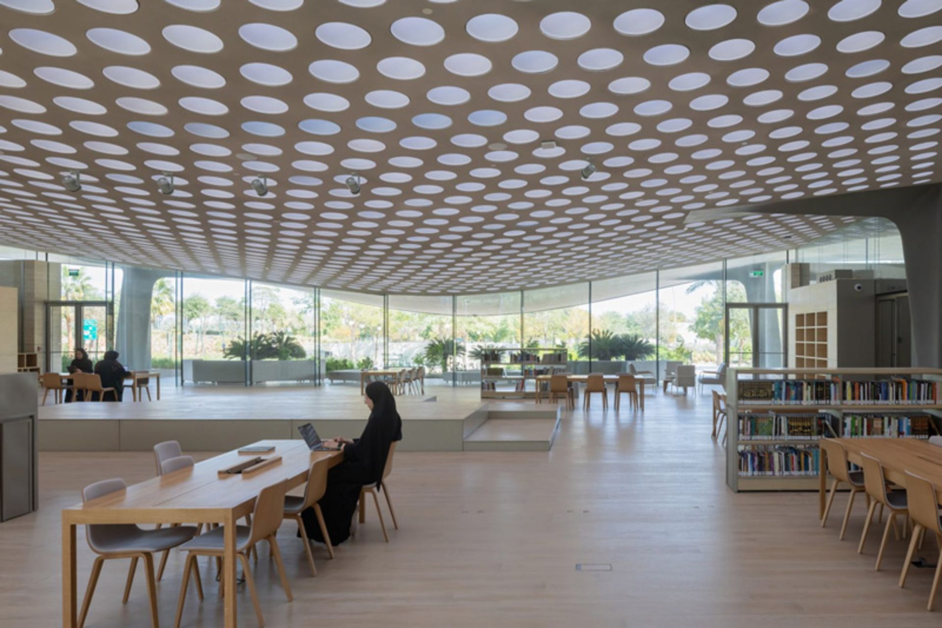 Library of Al-Mujadalah Mosque, Qatar