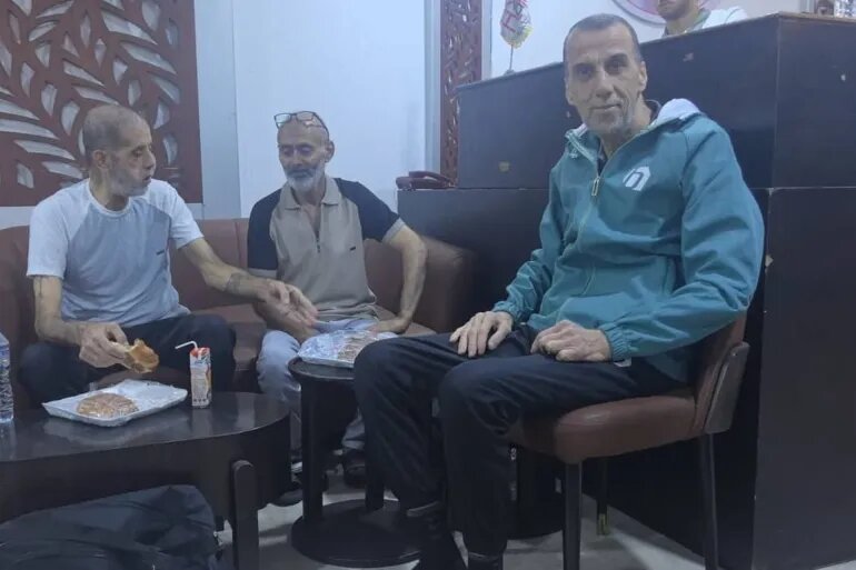 Narrative of the story of 4 free Palestinians; The captives who bonded with each other