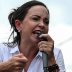 The closure of the Venezuelan Embassy in Norway; Pie is the Nobel Peace Prize in between