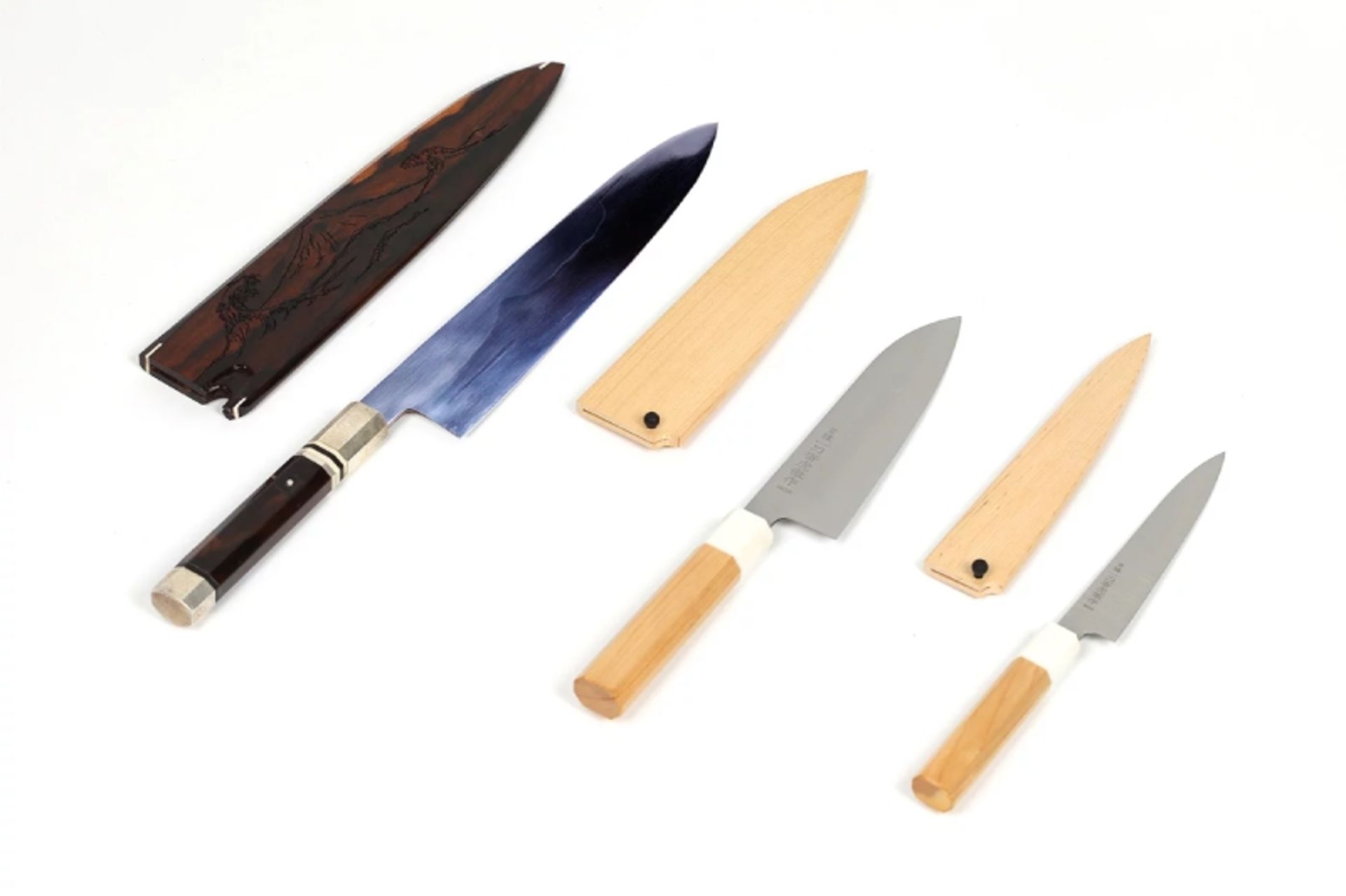 Sakai knife in different dimensions