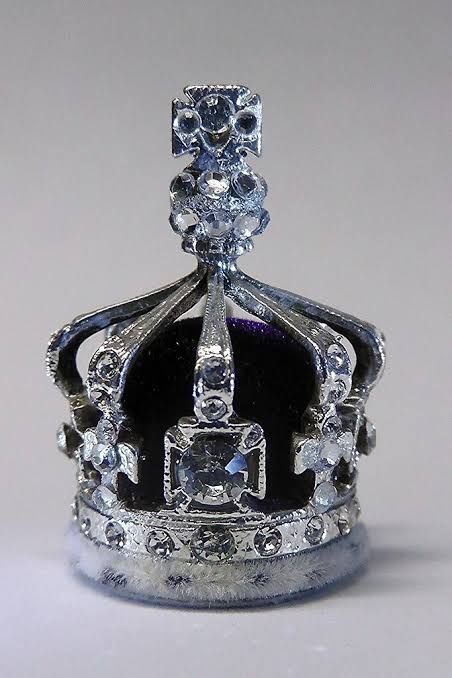 10 most expensive royal crowns and jewels in the world - diginoy