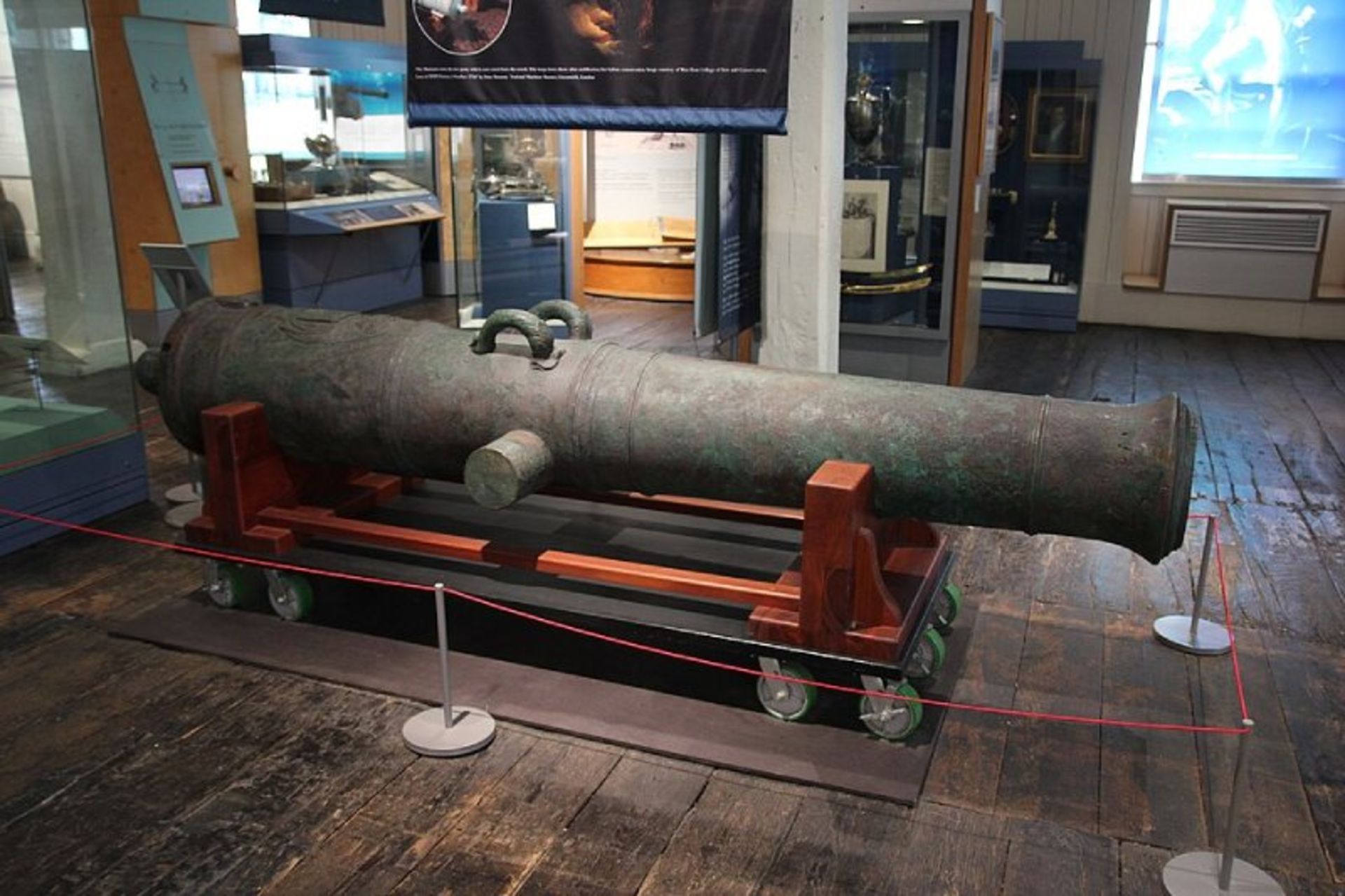42-pound cannon of a sunken battleship of the British Navy