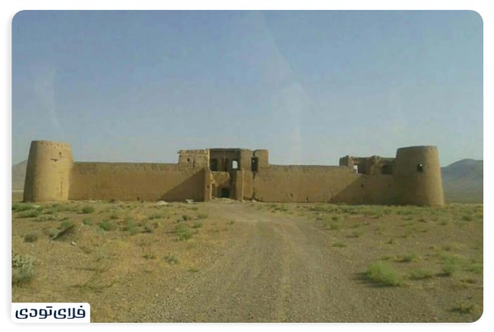 Sightseeing places in Khomin Sightseeing places in Khomin Watching Qajar architecture