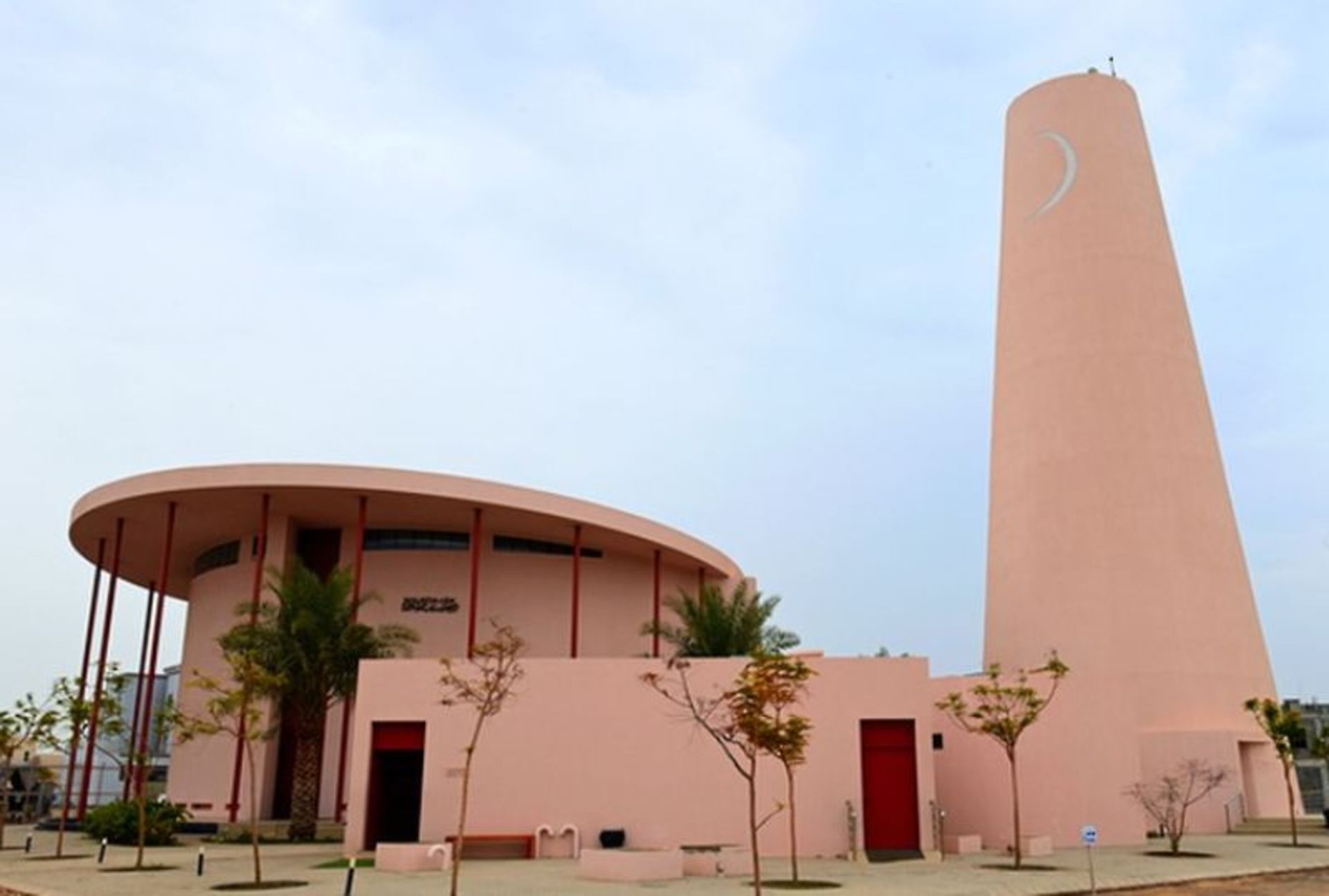 Architecture of Bab al-Salam Mosque in Oman