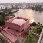 The pink structure of Zaboon Nasa Mosque in Bangladesh