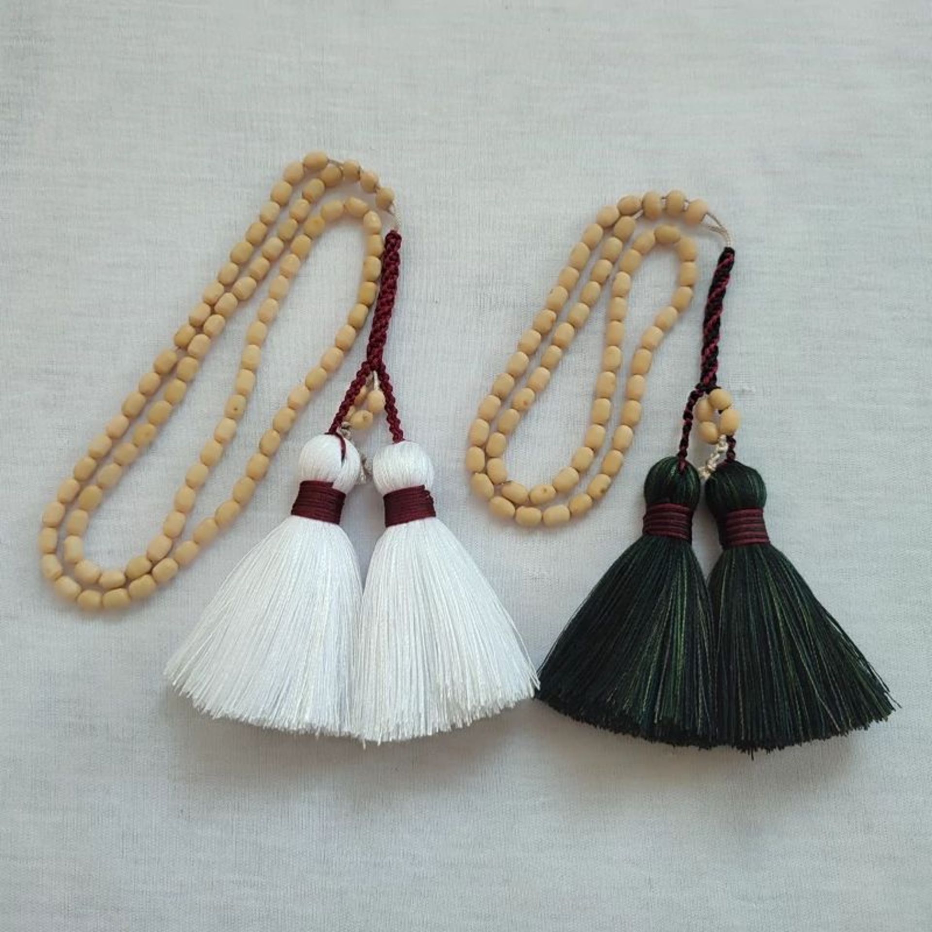 Marivan rosary with colored beads