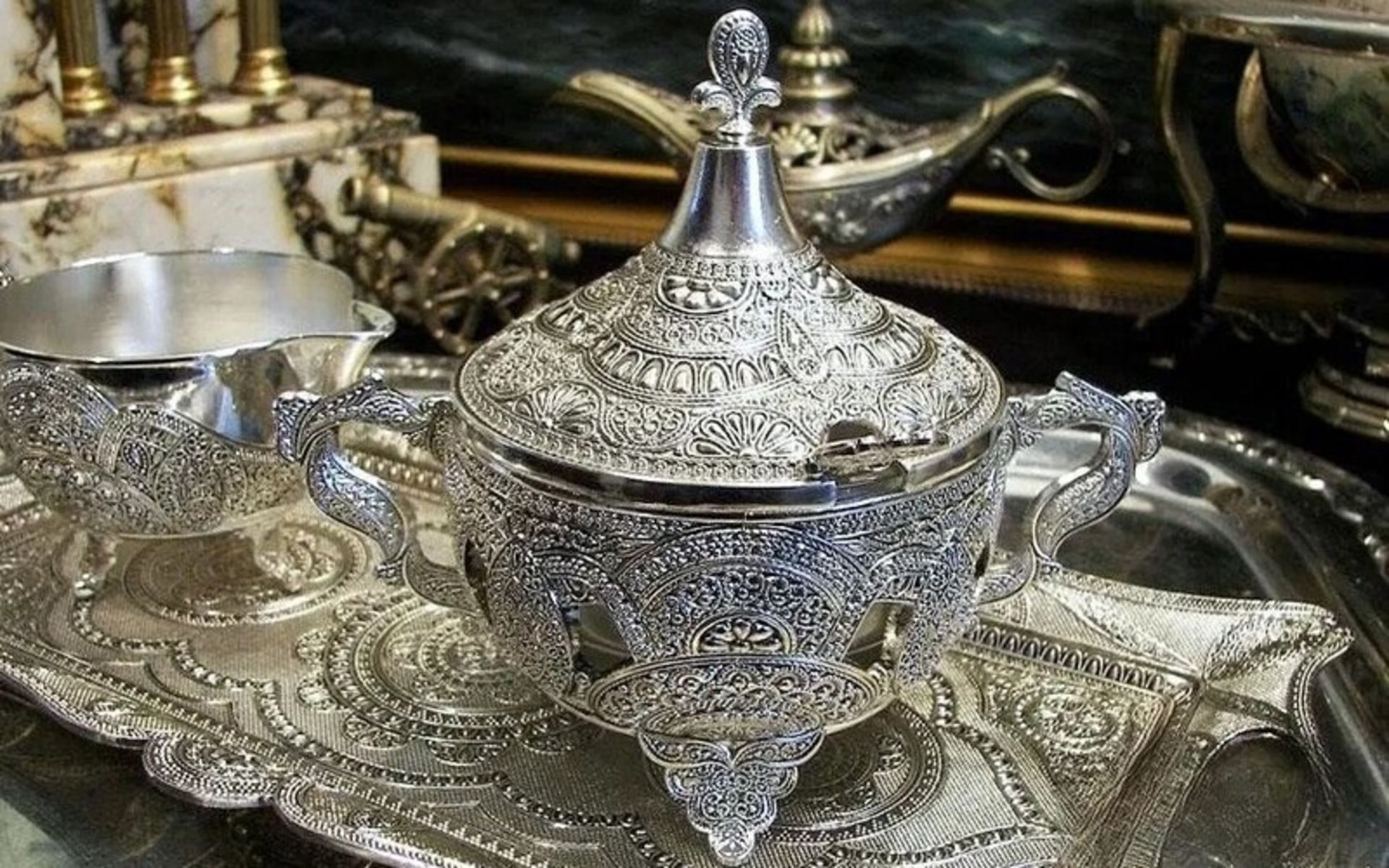 Silver dishes from Najaf souvenirs