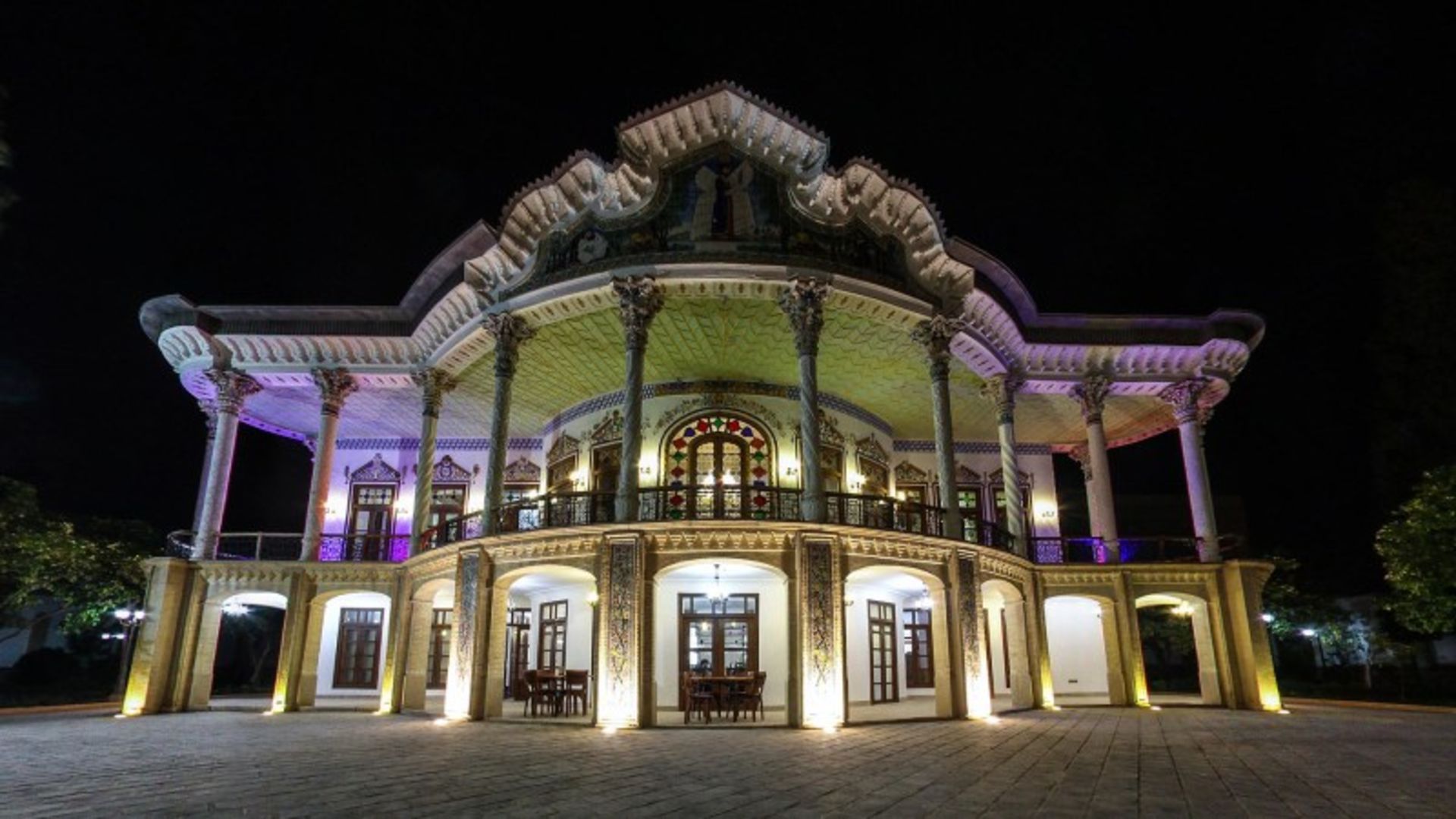 Illumination of Shapuri mansion in Shiraz at night