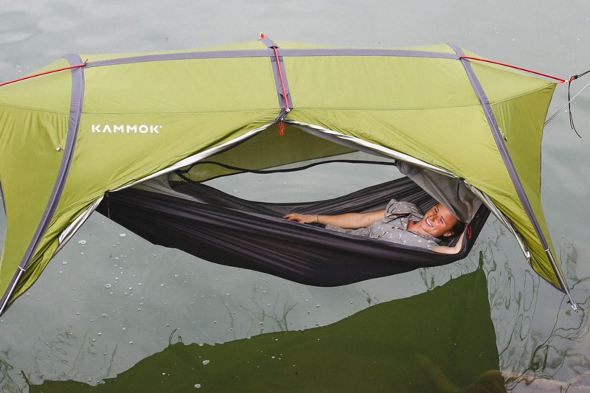 Resting in a te and sundae on the river