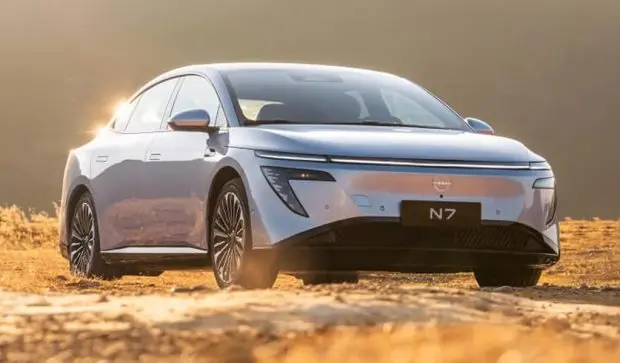 Fro view of Nissan N7 Max sedan