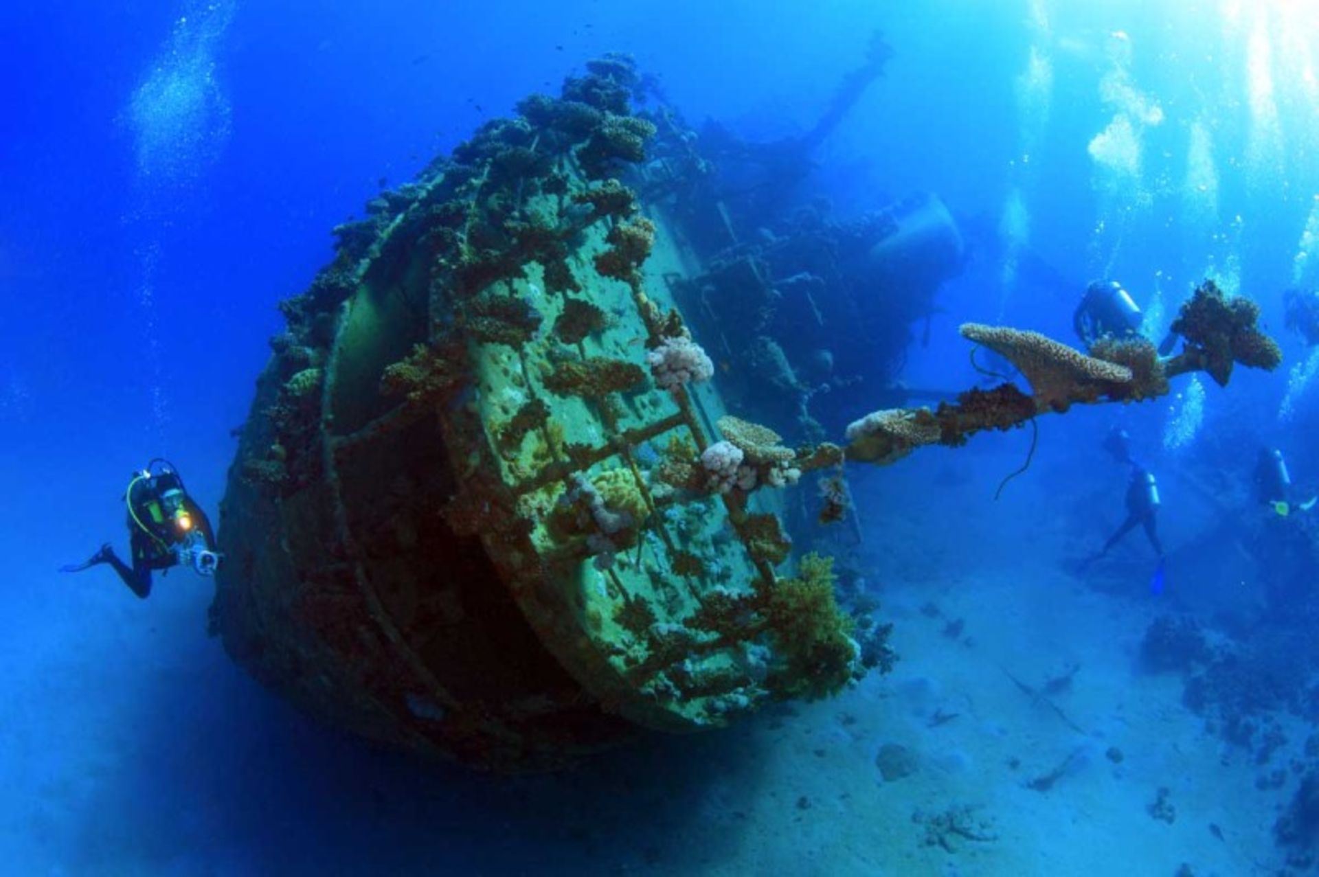 Diving next to the USAT Liberty ship