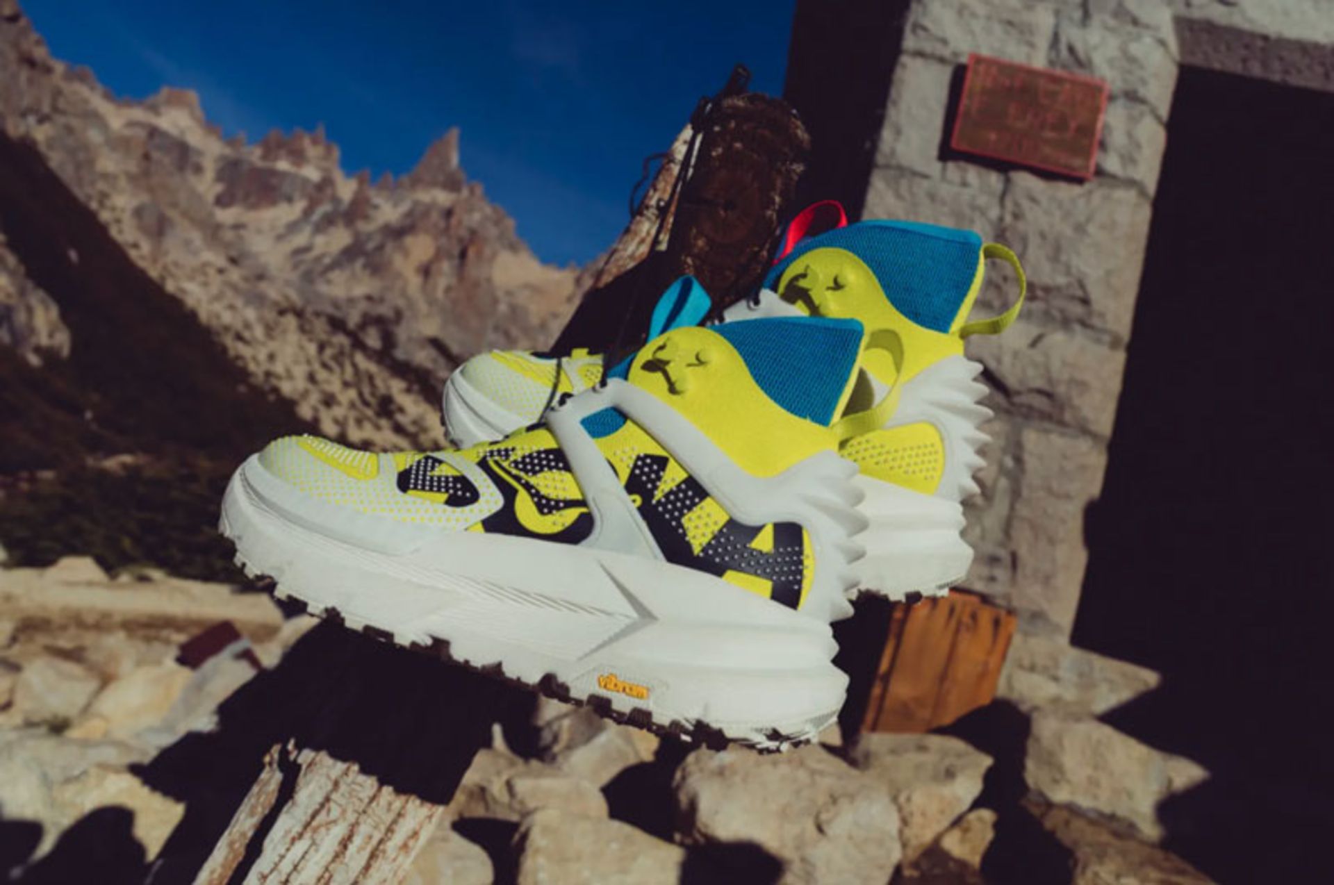 Huka Maffat X Hike shoes in the mouains