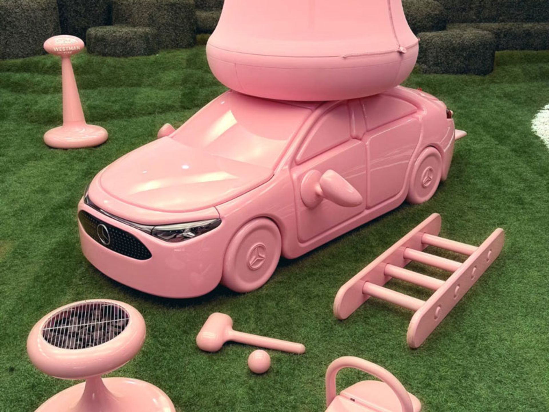 Pink glamping equipme with Mercedes Benz