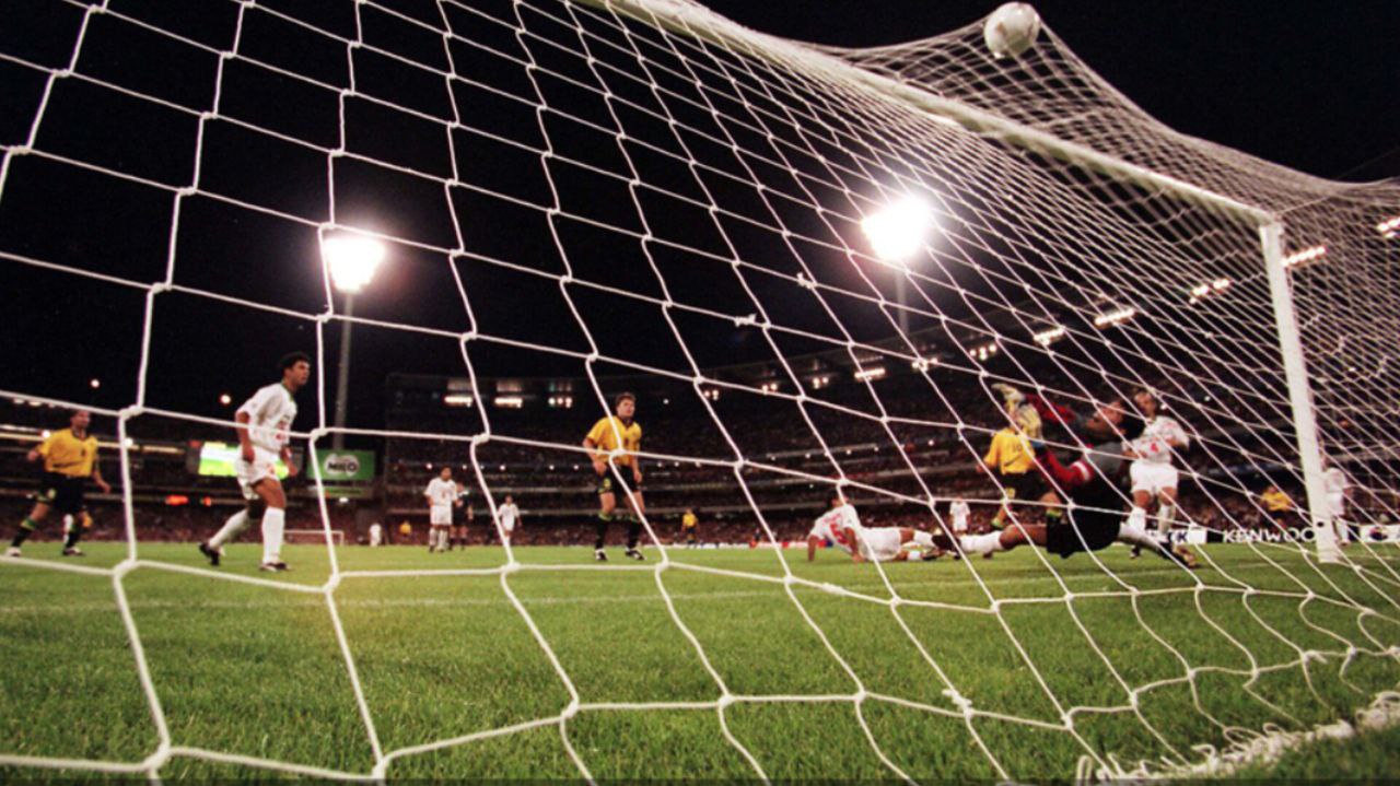 The anniversary of Iran's victory against Australia and promotion to the 1998 World Cup: the day when all Iranians were happy + memorable images - diginoy