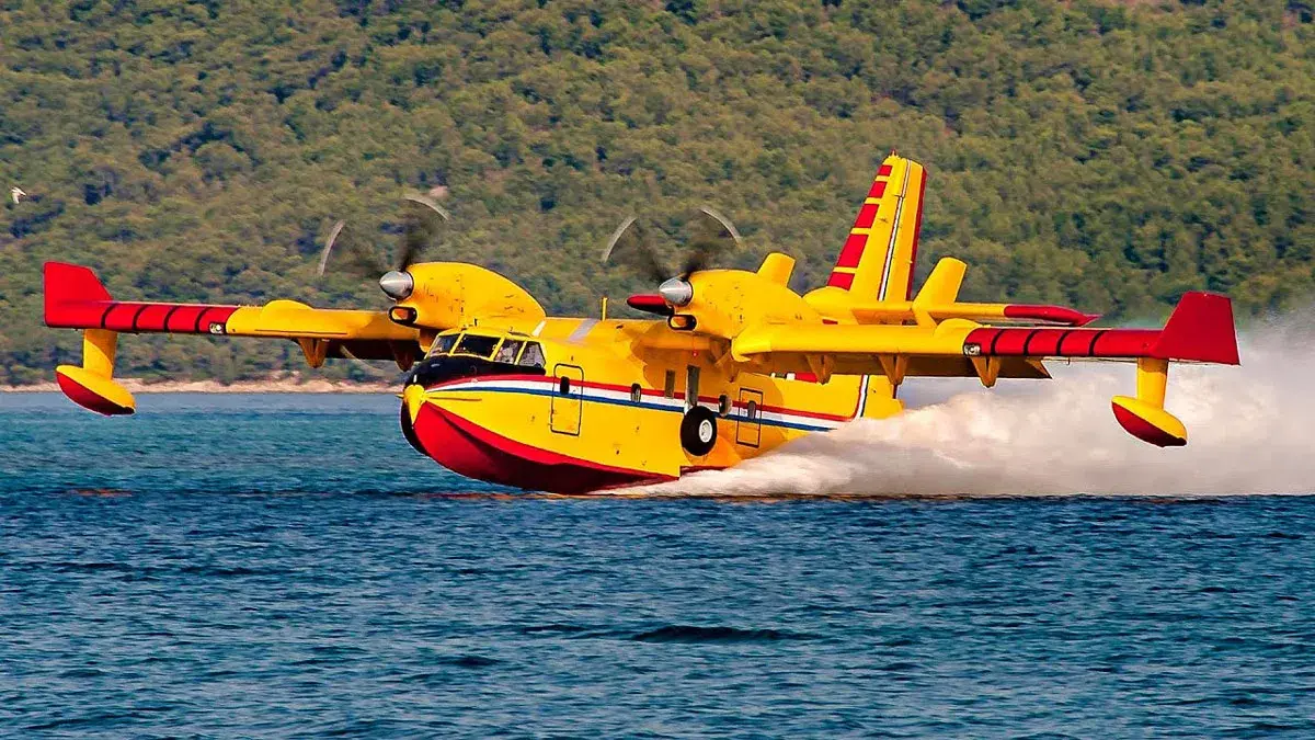 Canadian plane Canadair CL-415