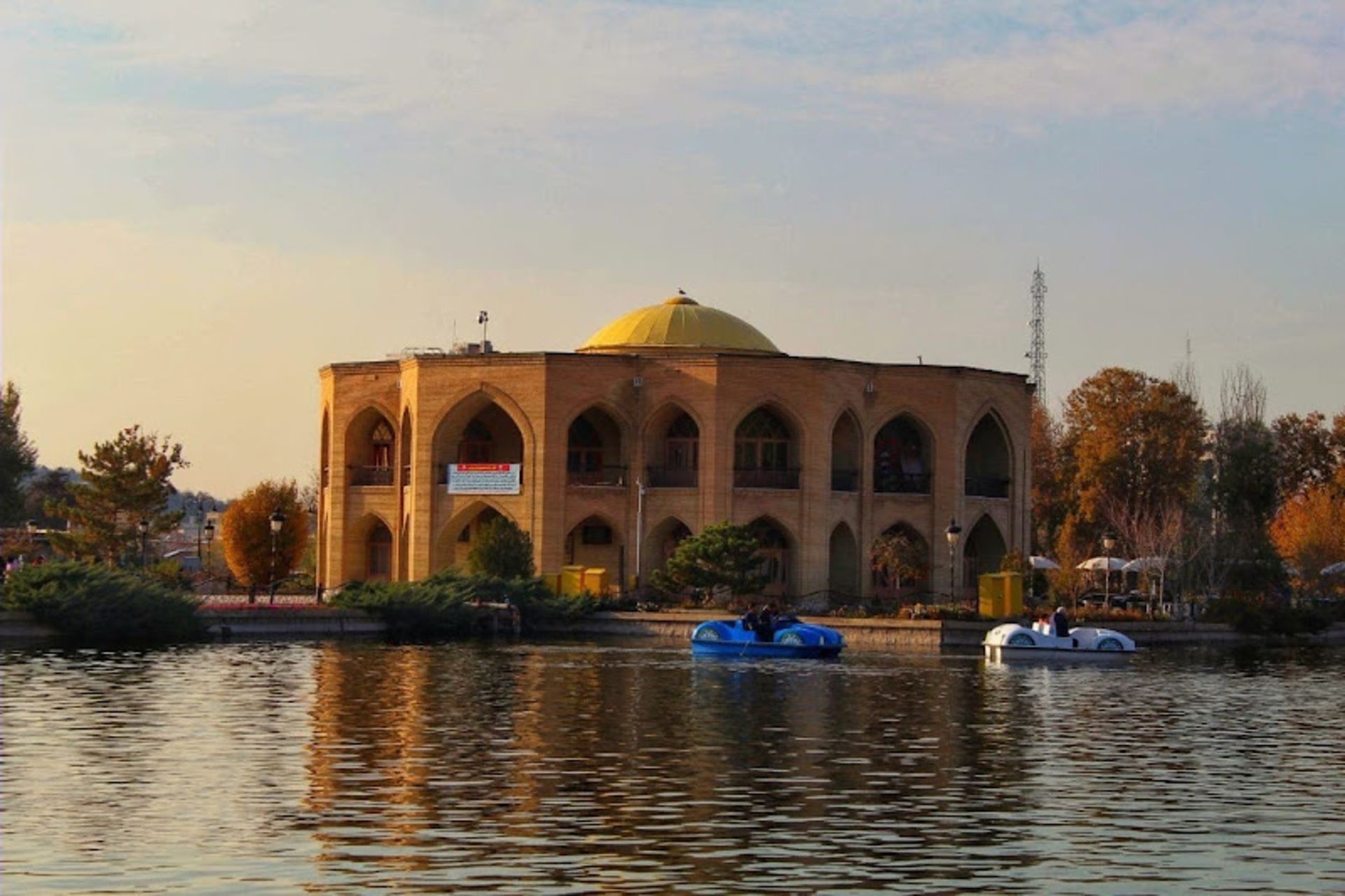 Eel Goli mansion in Tabriz in autumn