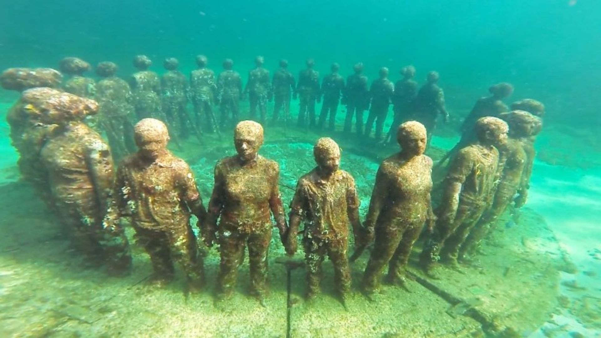 Children's sculpture in Moliner's underwater sculpture park