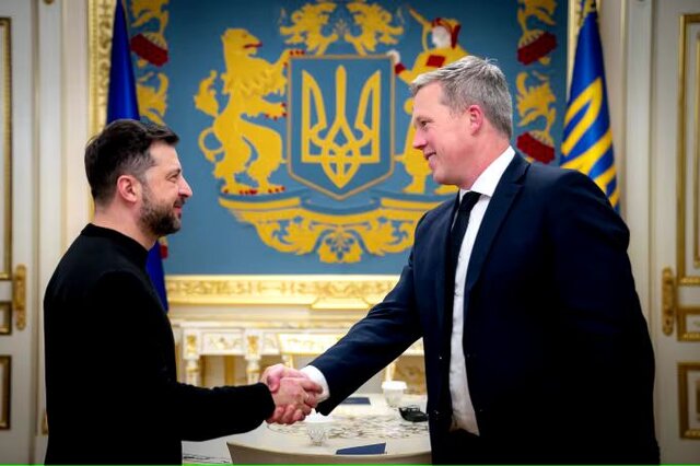 The troubled American team in the Ukraine peace talks is more of a novice and a result than a represeative of a superpower