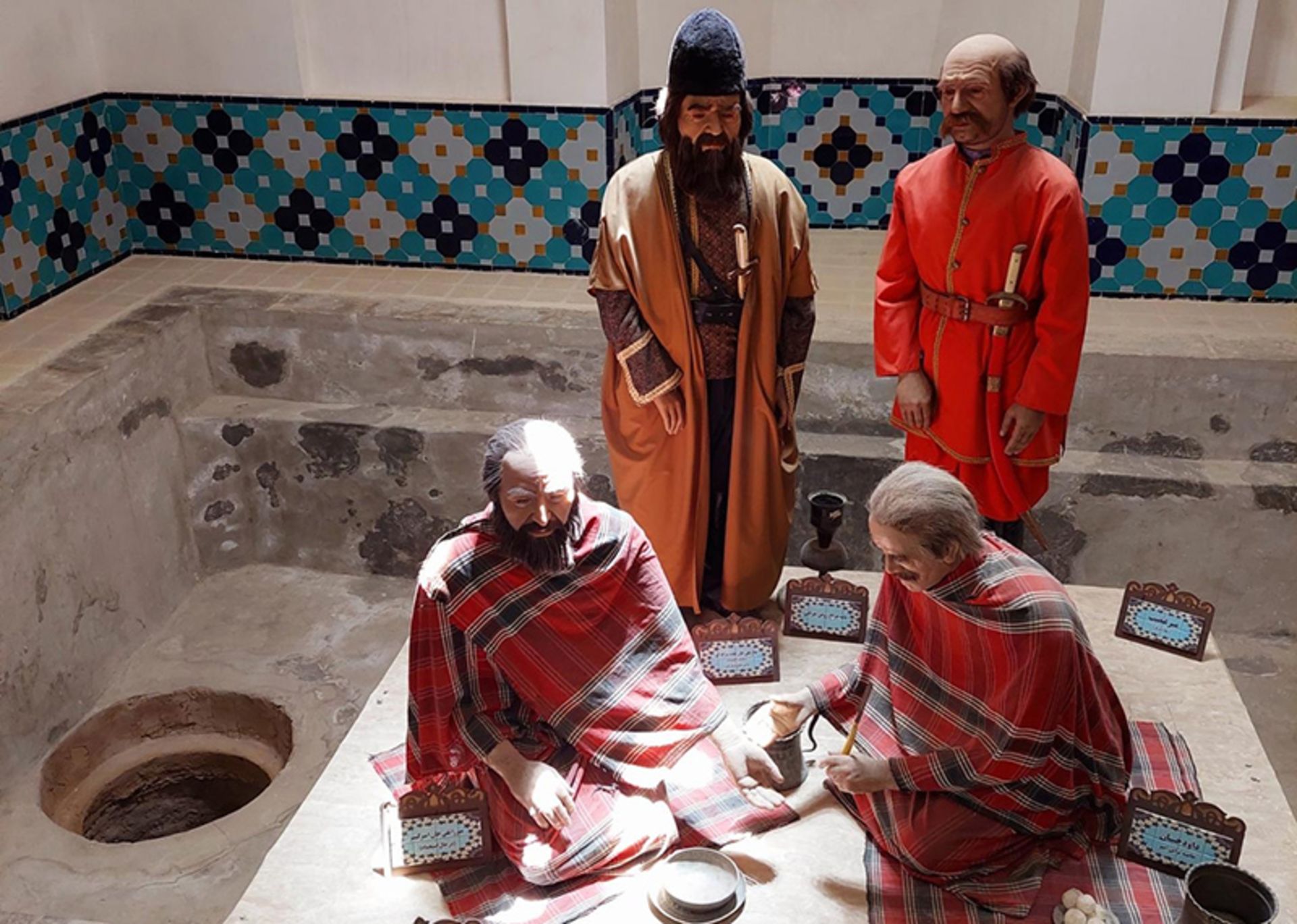 Replicas of Amir Kabir's murder in Fin Kashan bath