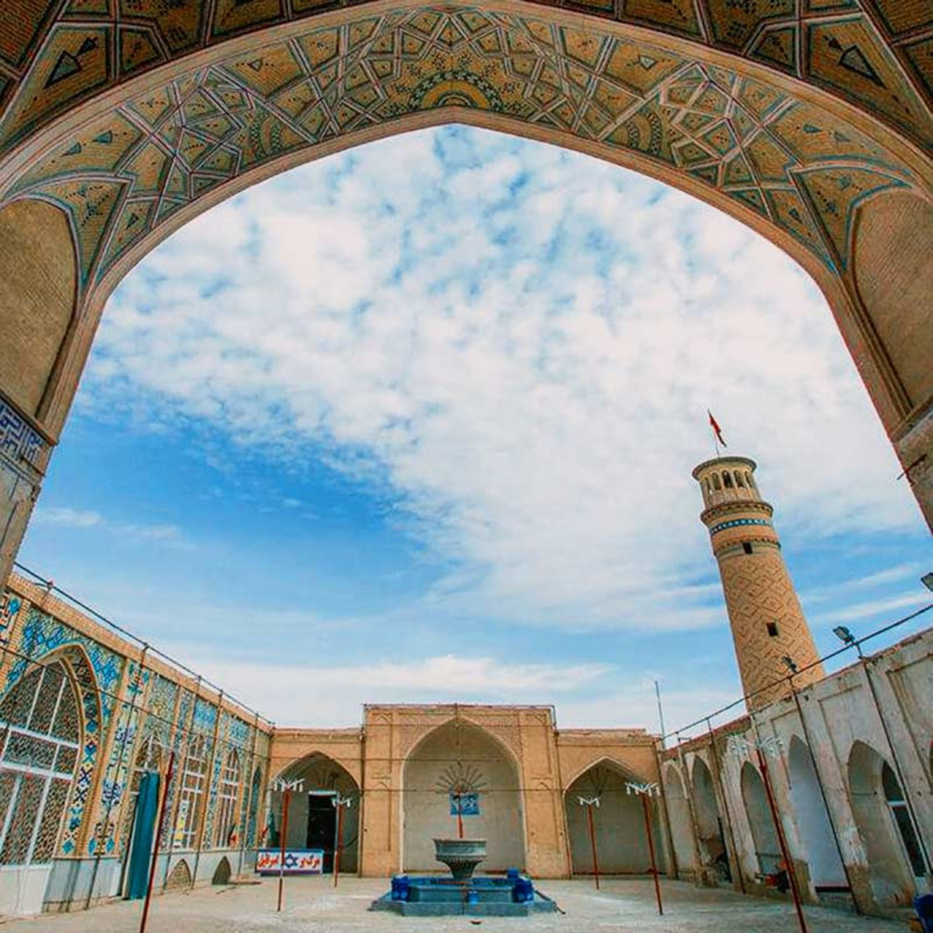 Kashan Jame Mosque courtyard