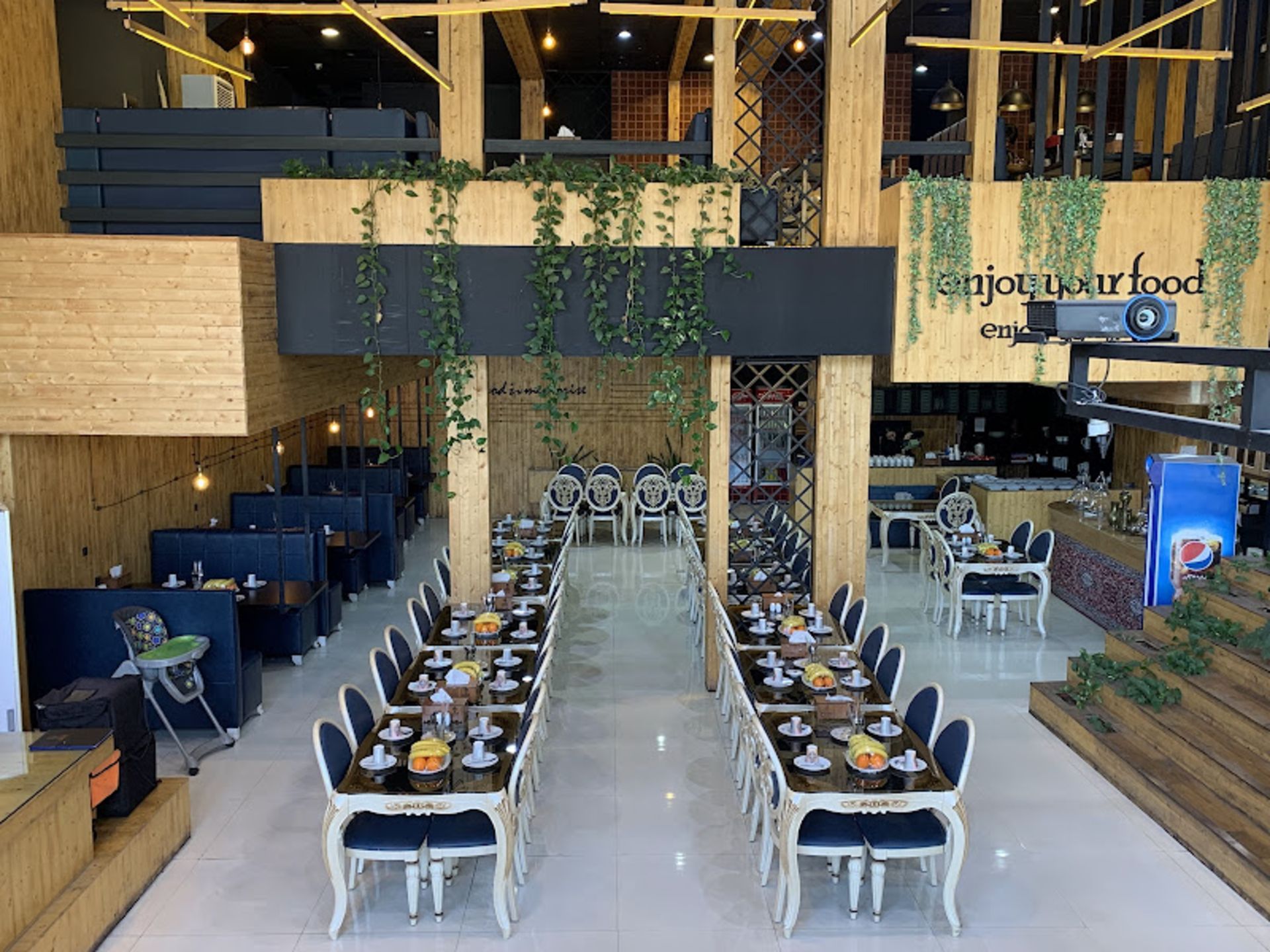 Modern decoration of the ideal restaura