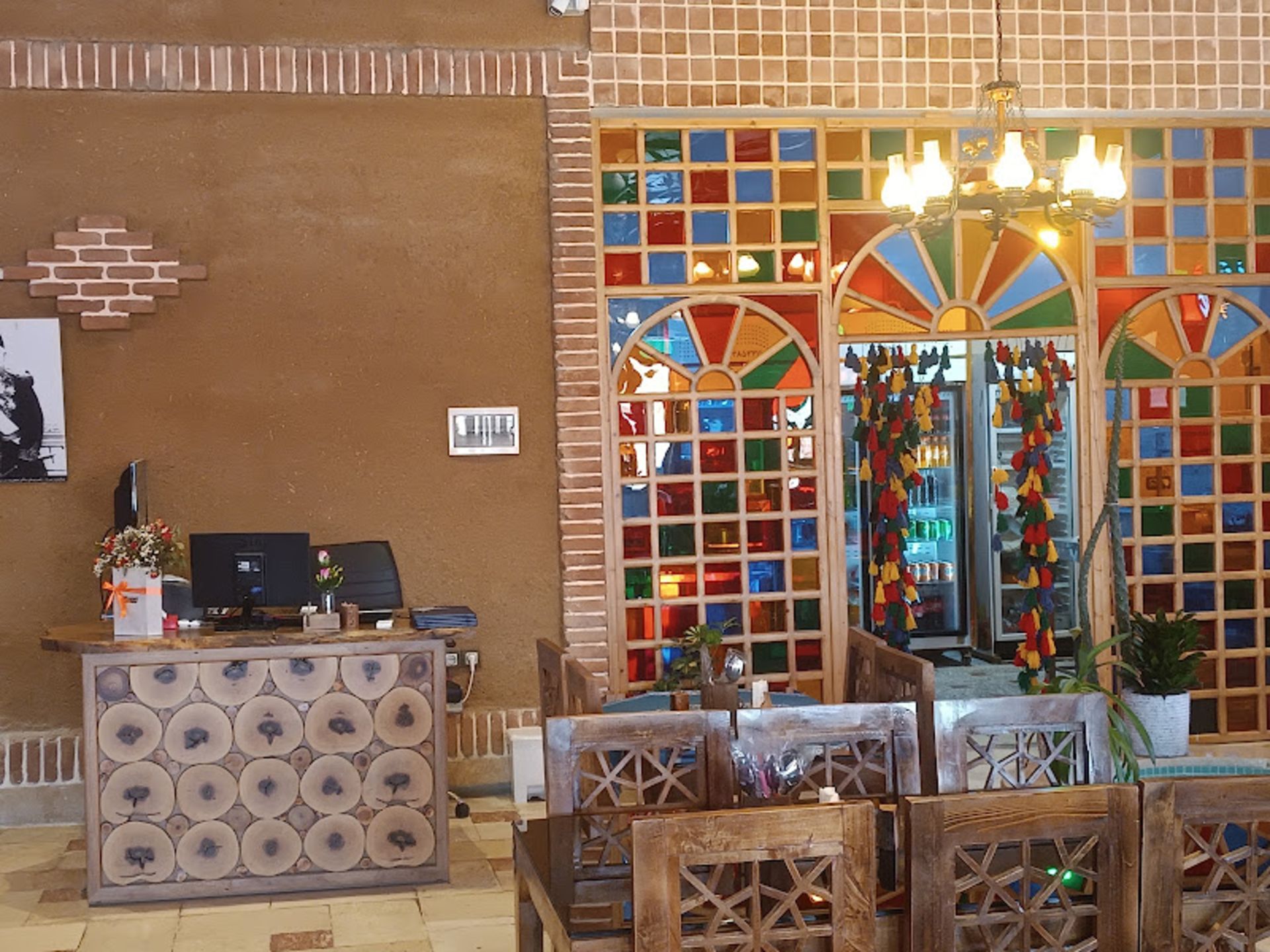 The traditional atmosphere of Erice Iranian Shahroud restaura