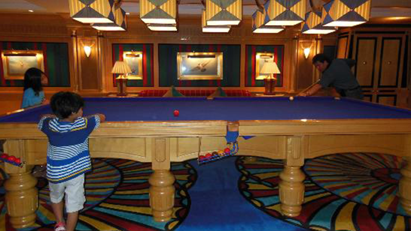 What is the difference between AL and UAL hotels in Aalya, Turkey?