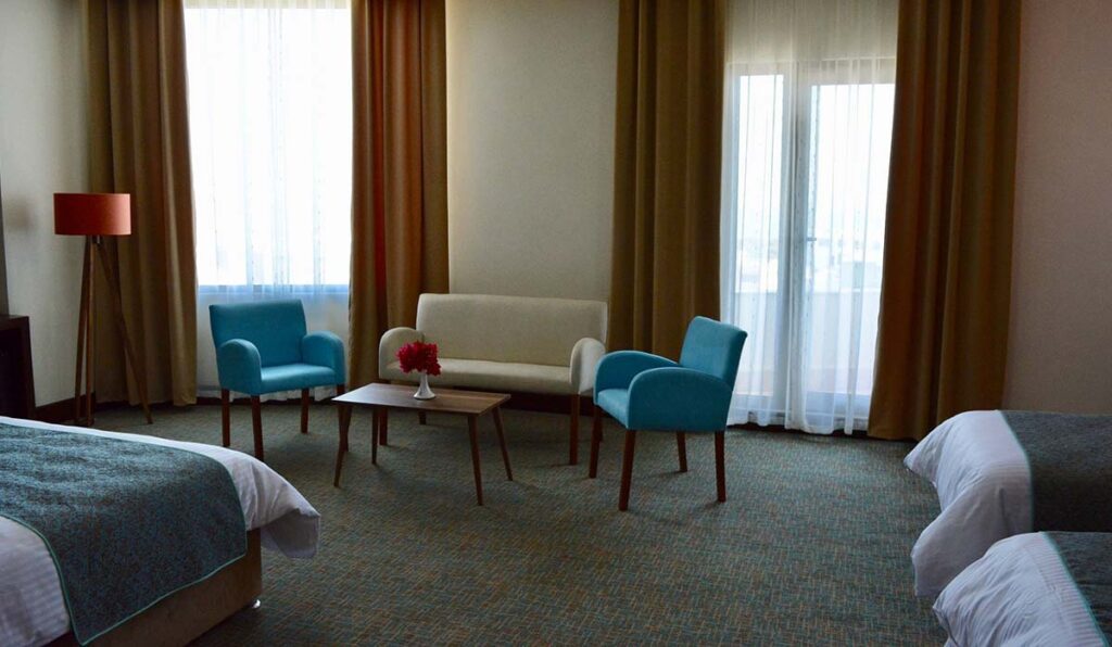 4 star hotels in Kish