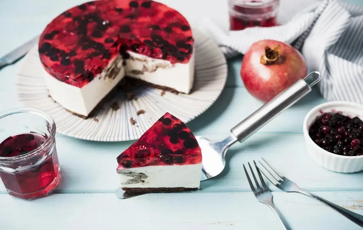 Pomegranate cake