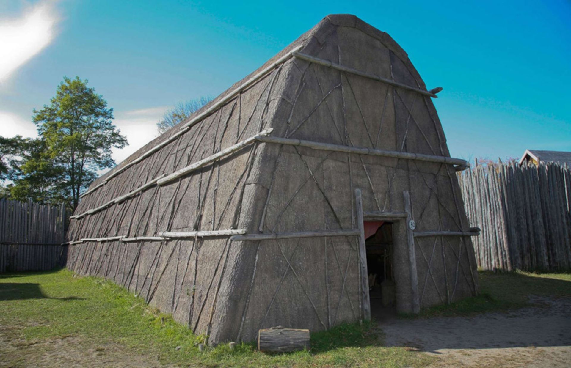 The long and traditional house of Native Americans