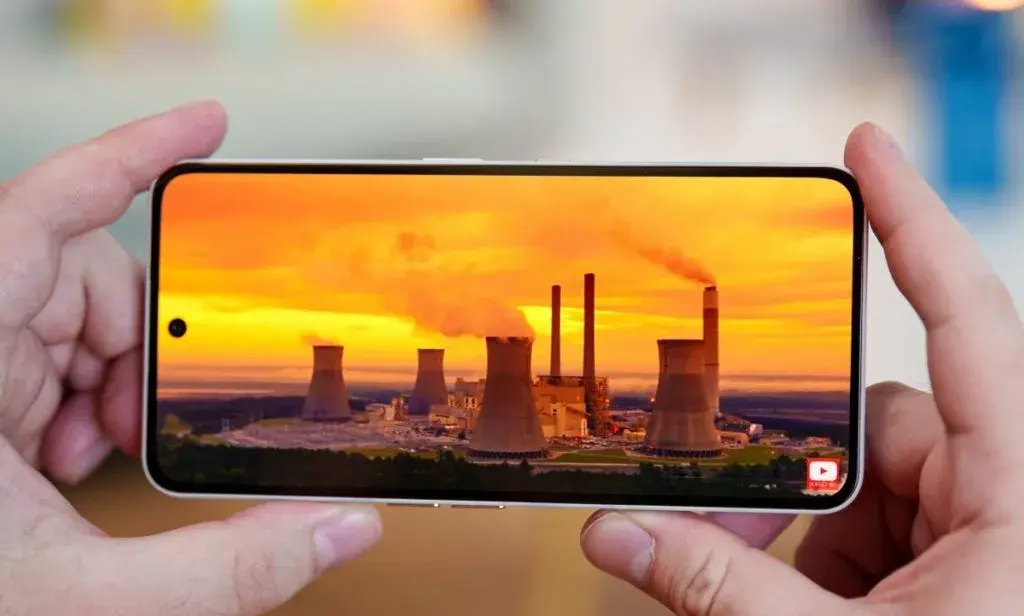 Review of the Notting Phone 3a Pro display