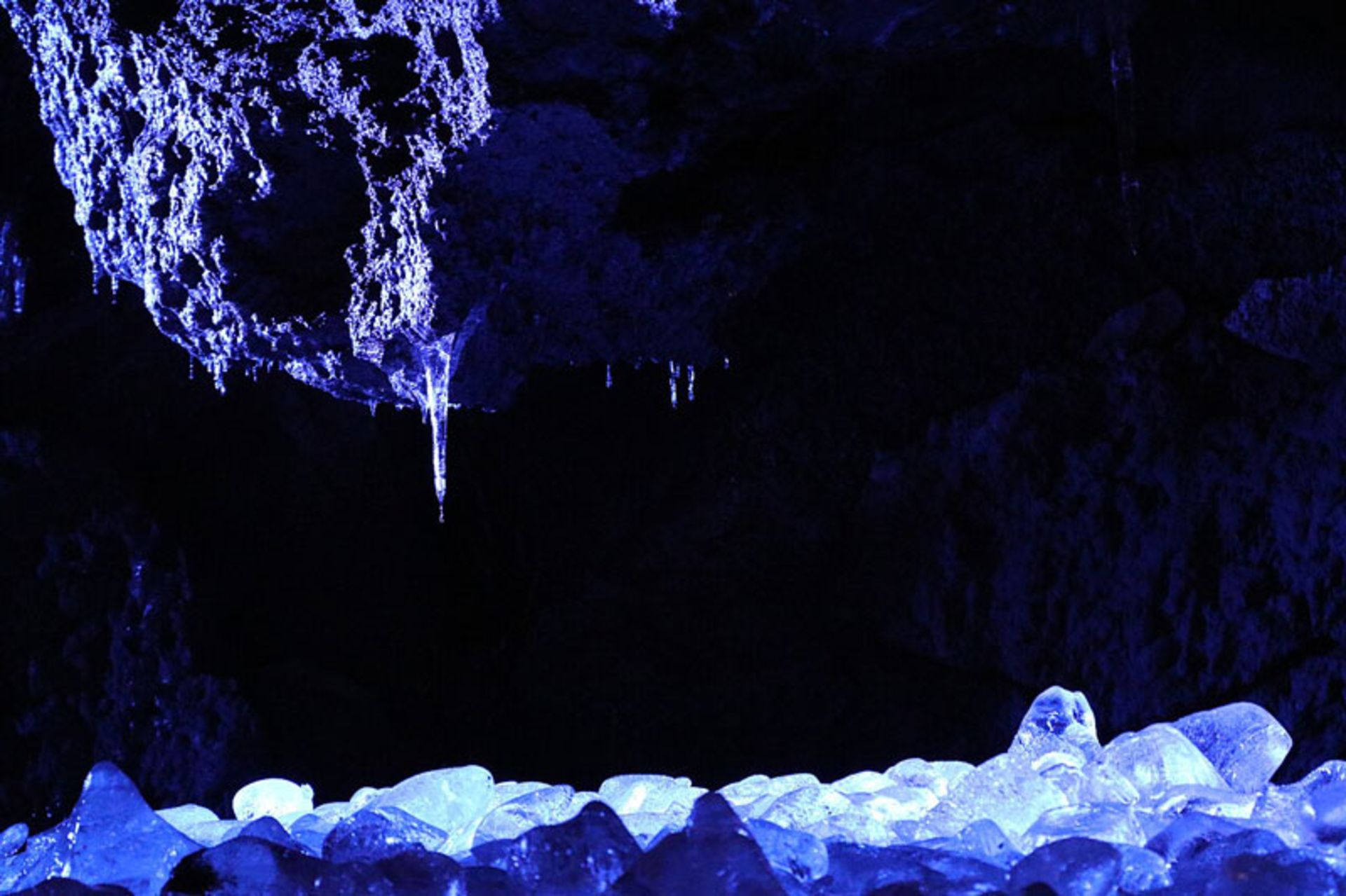 Inside the Narosawa Cave, Japan