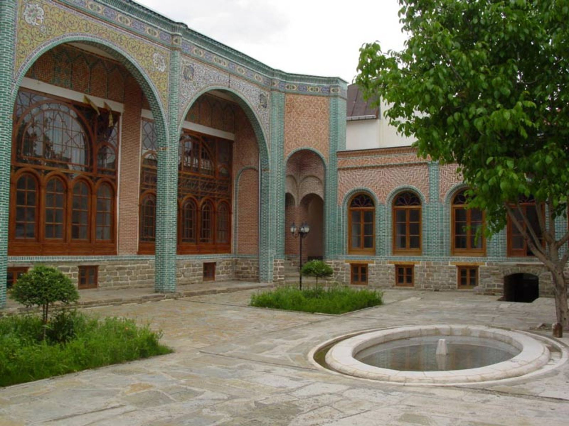 Urmia guidance school