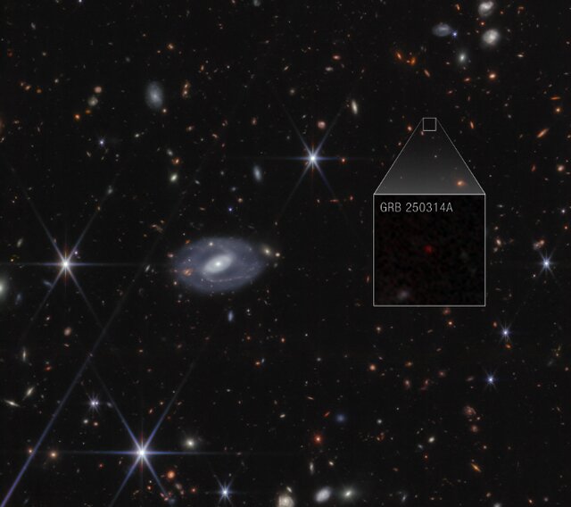 The album of space images of the past days selected by the European Space Agency
