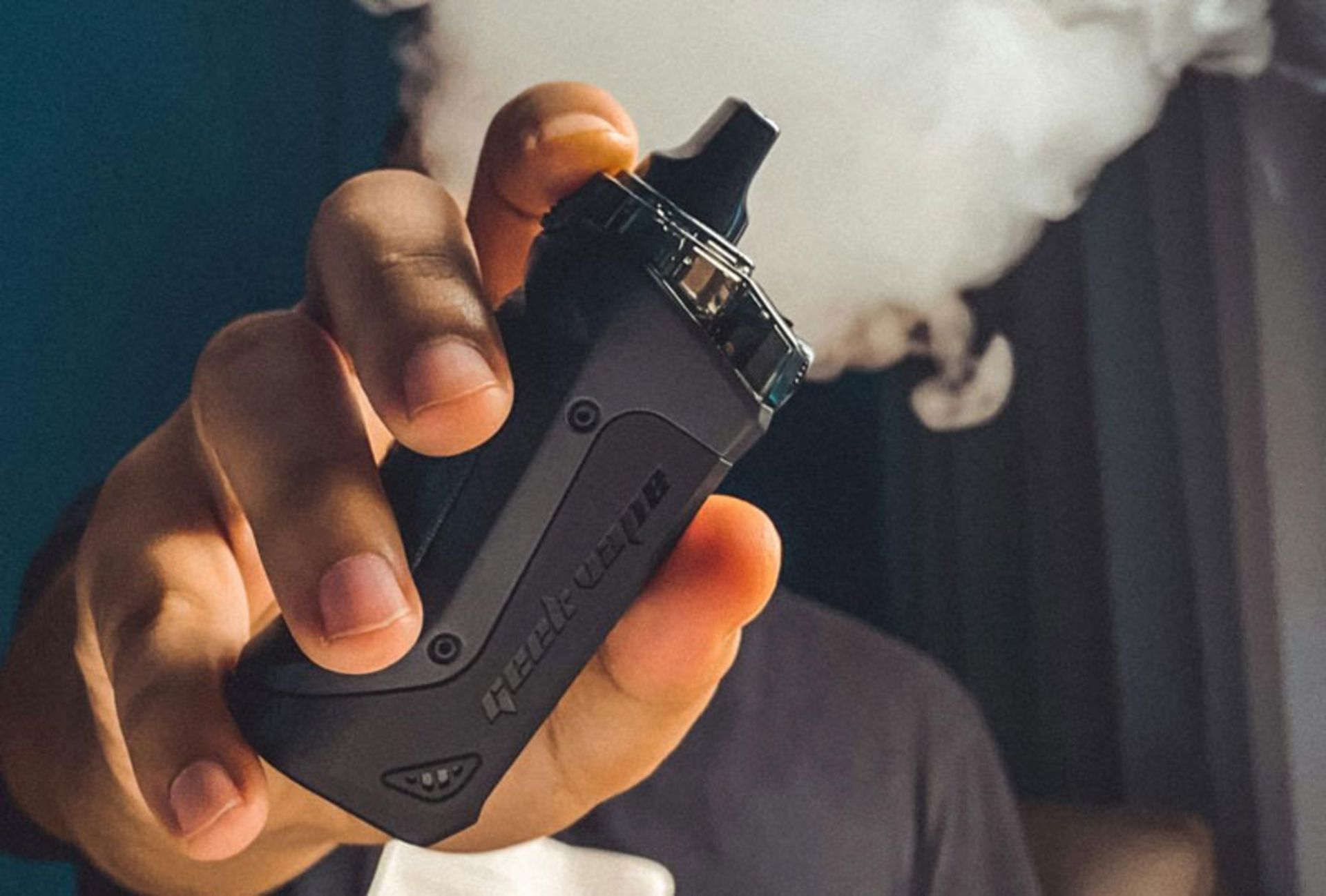 Vape device in use