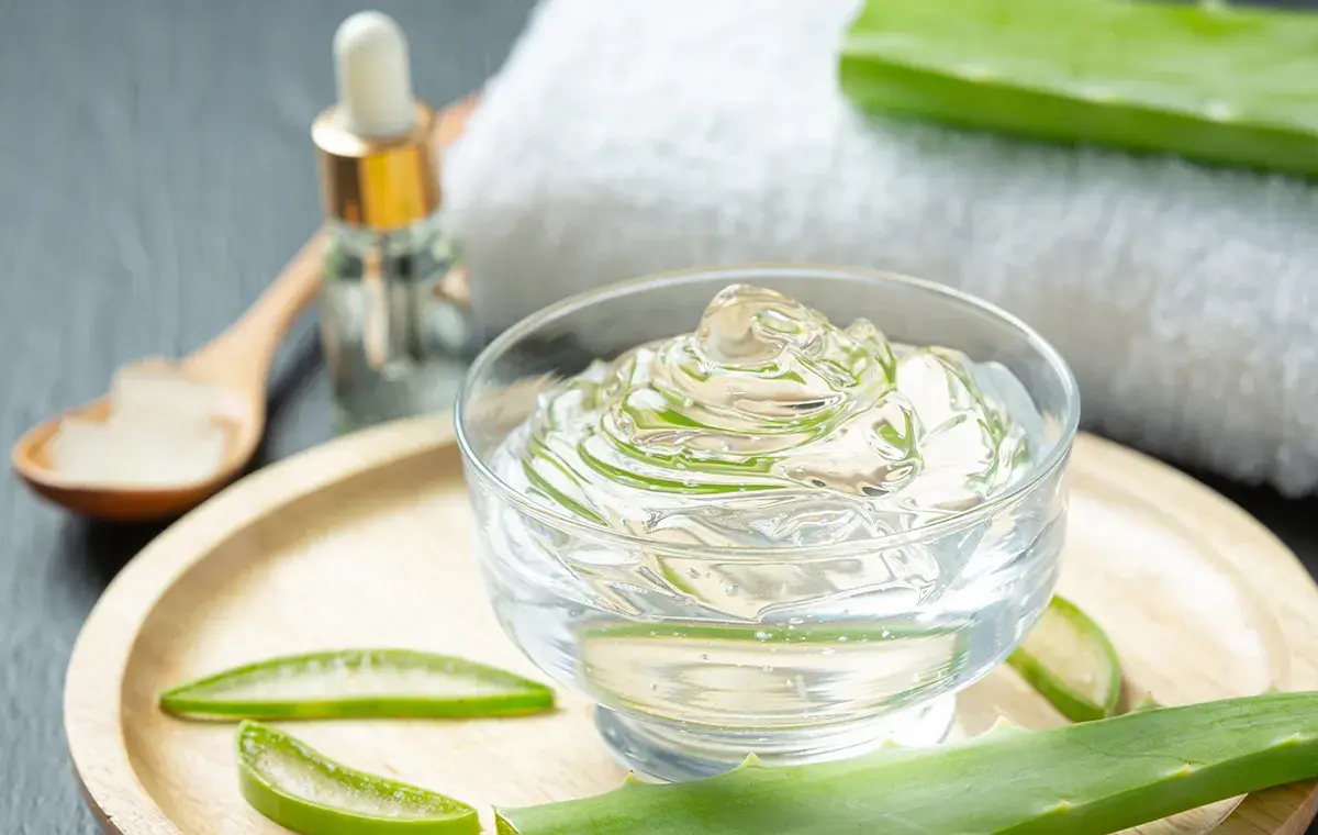 Aloe vera gel for clearer skin