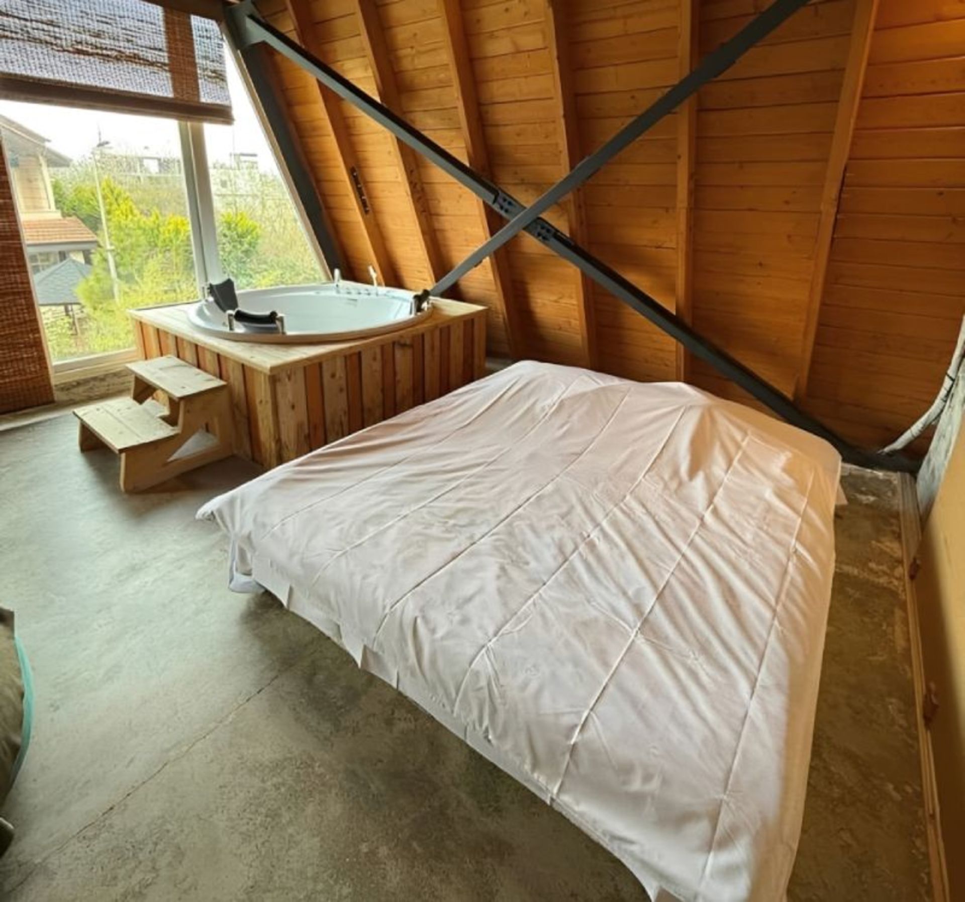 The ierior of the Swiss hut of Nowshahr life