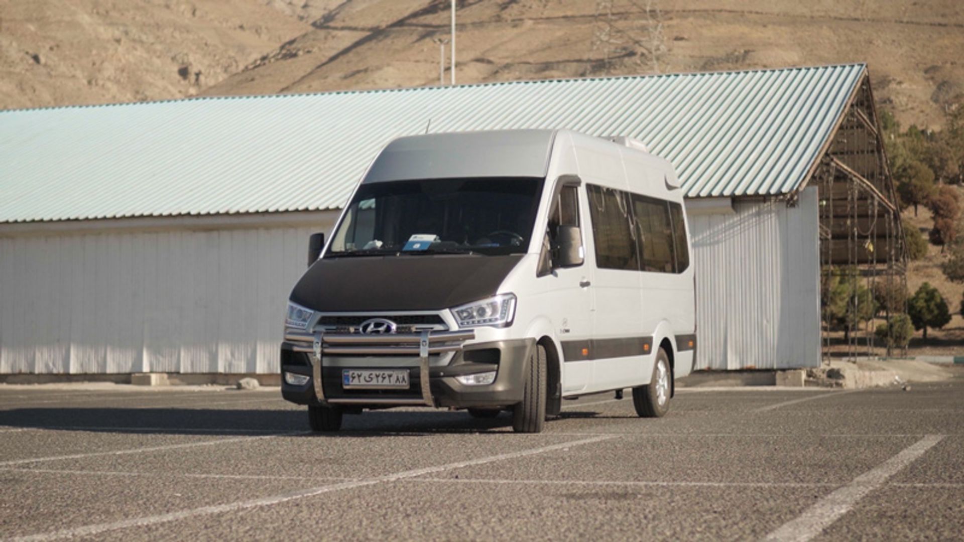 Hyundai van real in Tehran