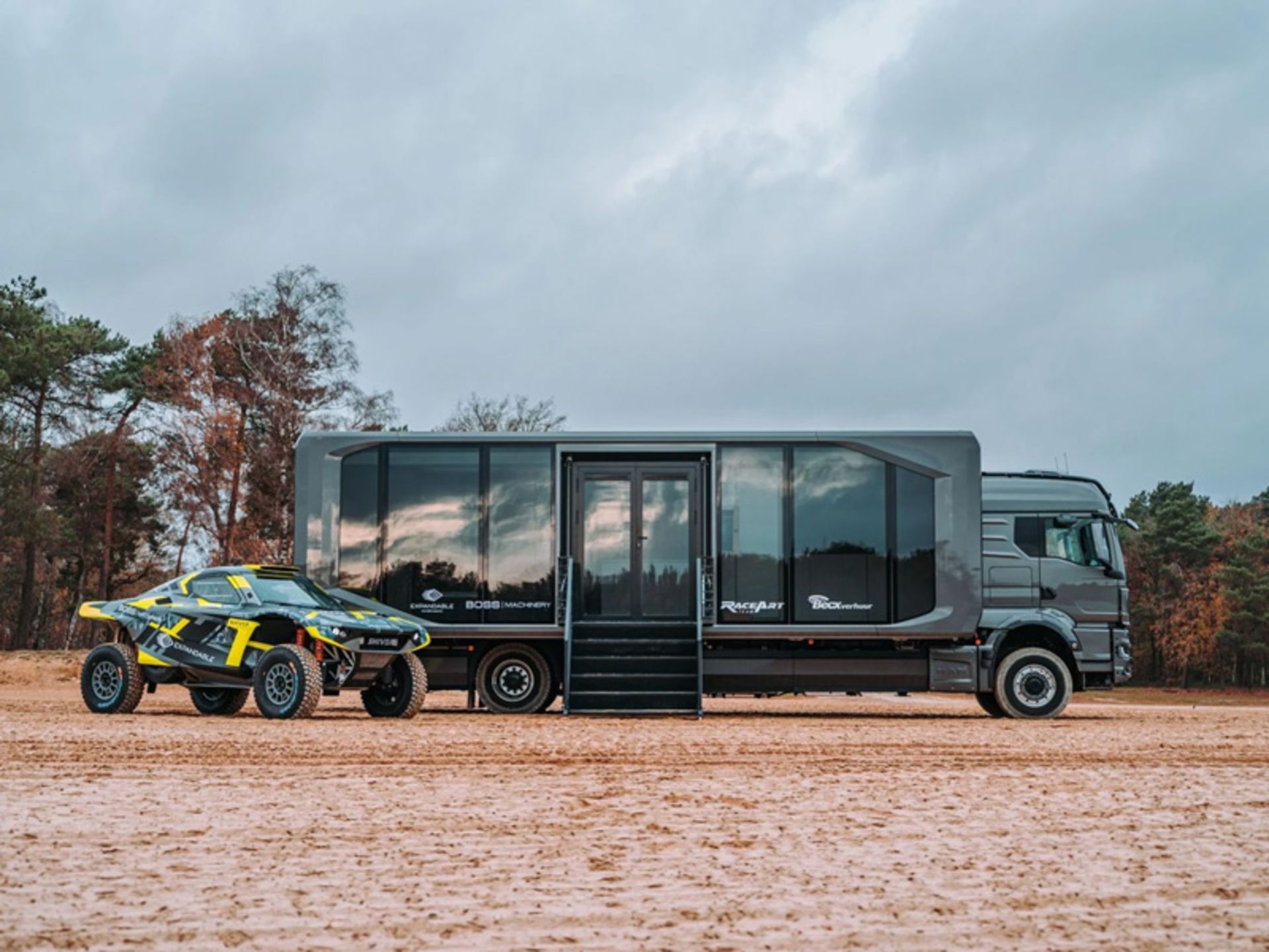 Off-road car and hotel truck of Offroad Shaver company