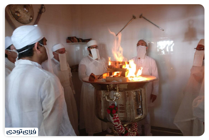 Importa pois of visiting Bahram Yazd fire temple