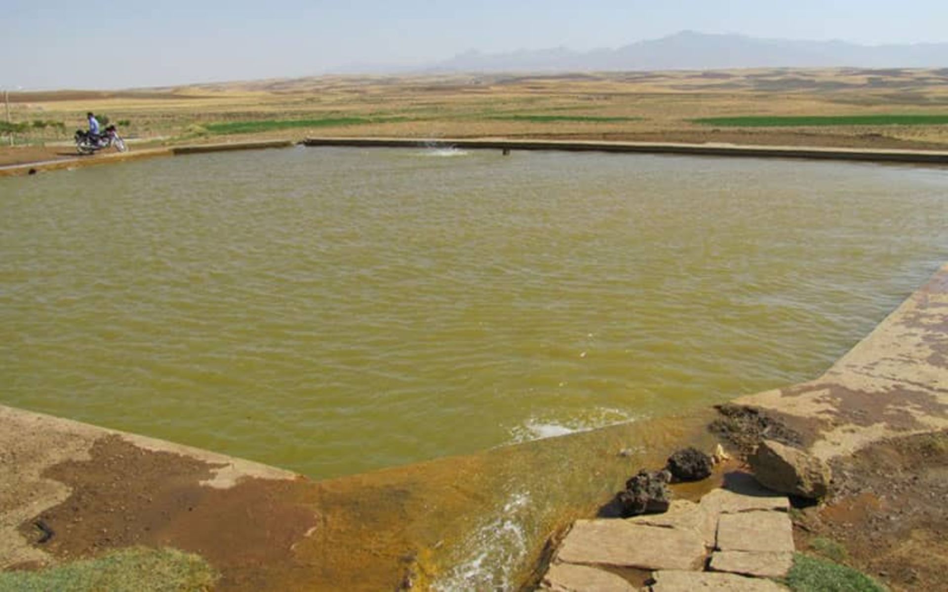 The large water pond of Babagargar spring