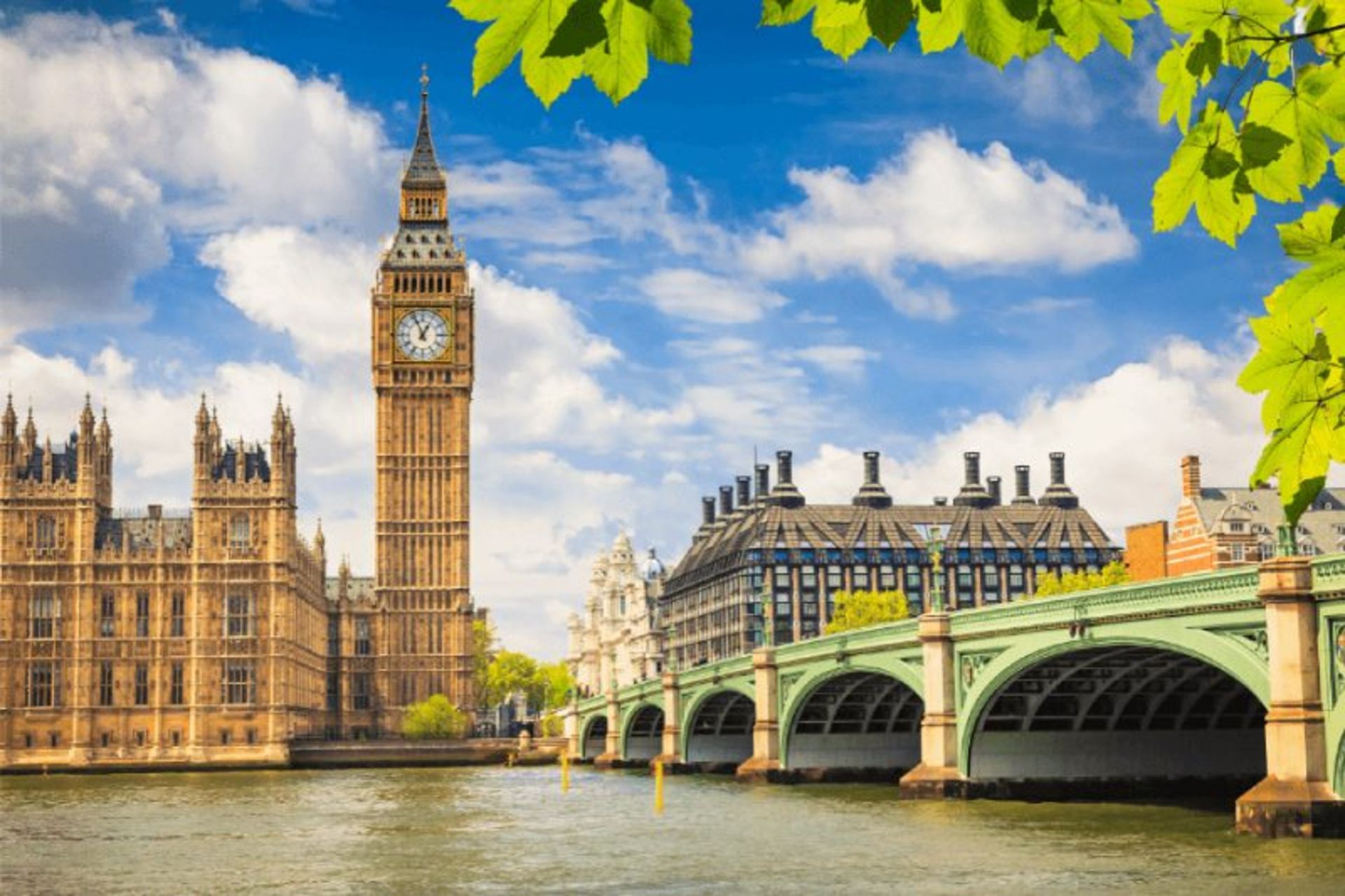 Elizabeth Tower on the Thames River in London